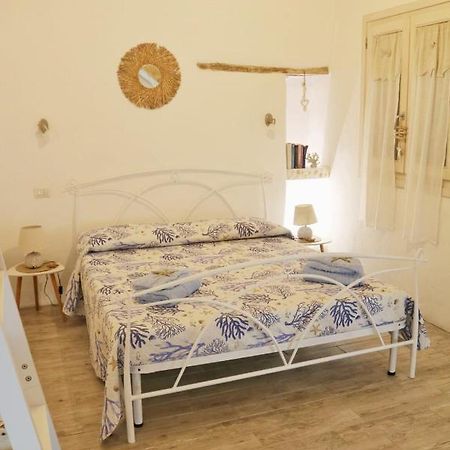 La Conchiglia Apartment Sant'Antioco Luaran gambar