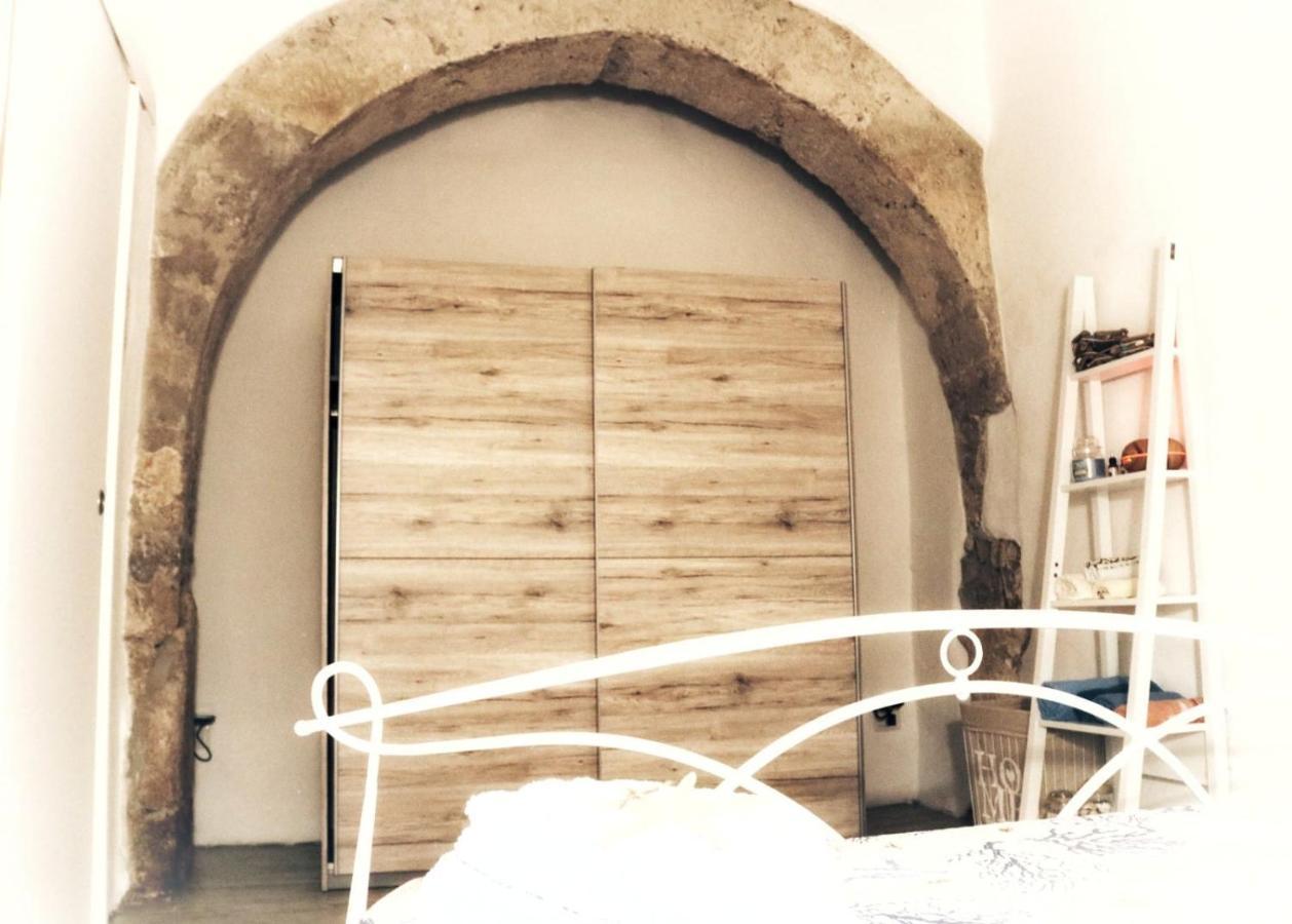 La Conchiglia Apartment Sant'Antioco Luaran gambar